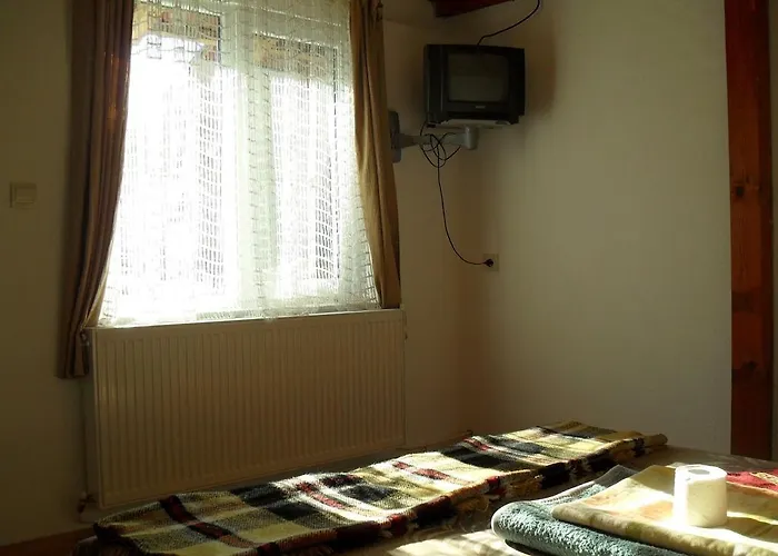 Roden Dom Gasthuis Apriltsi (Lovech)